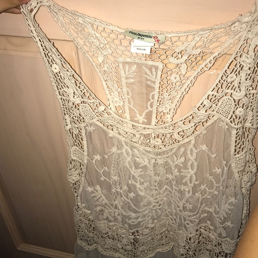 CUTE OVERLAY TOP! - Picture 5 of 8